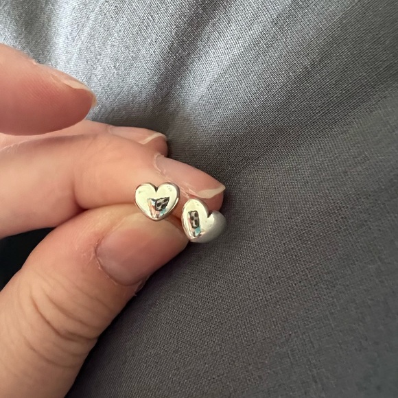 Pandora heart stud earrings - Picture 4 of 5